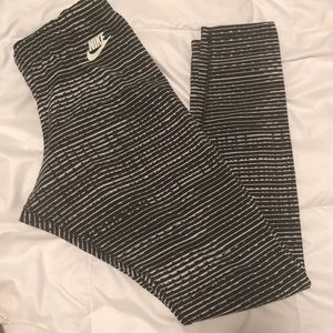 NIKE LEGGINGS